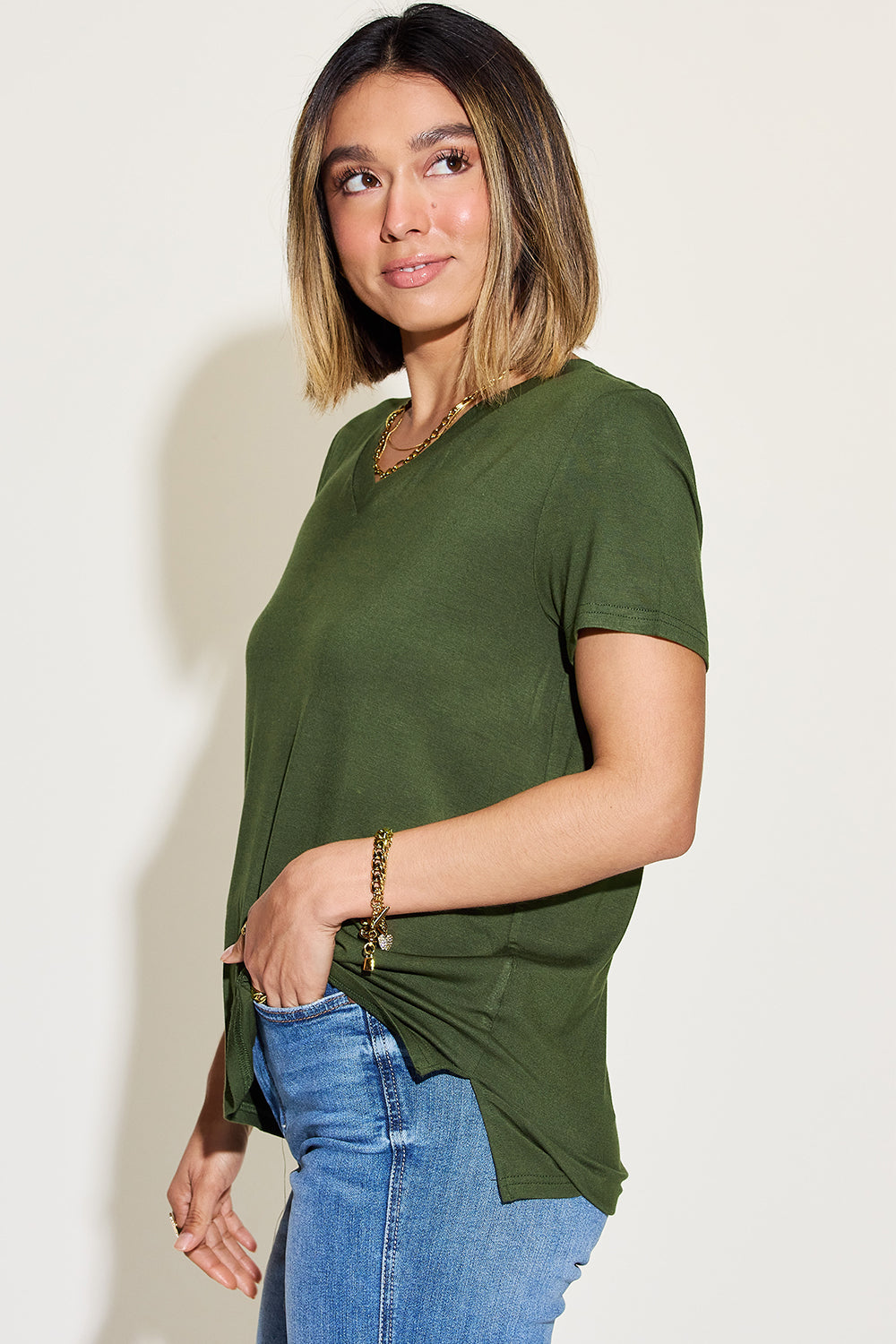 Basic Solid Vneck High-Low Tee