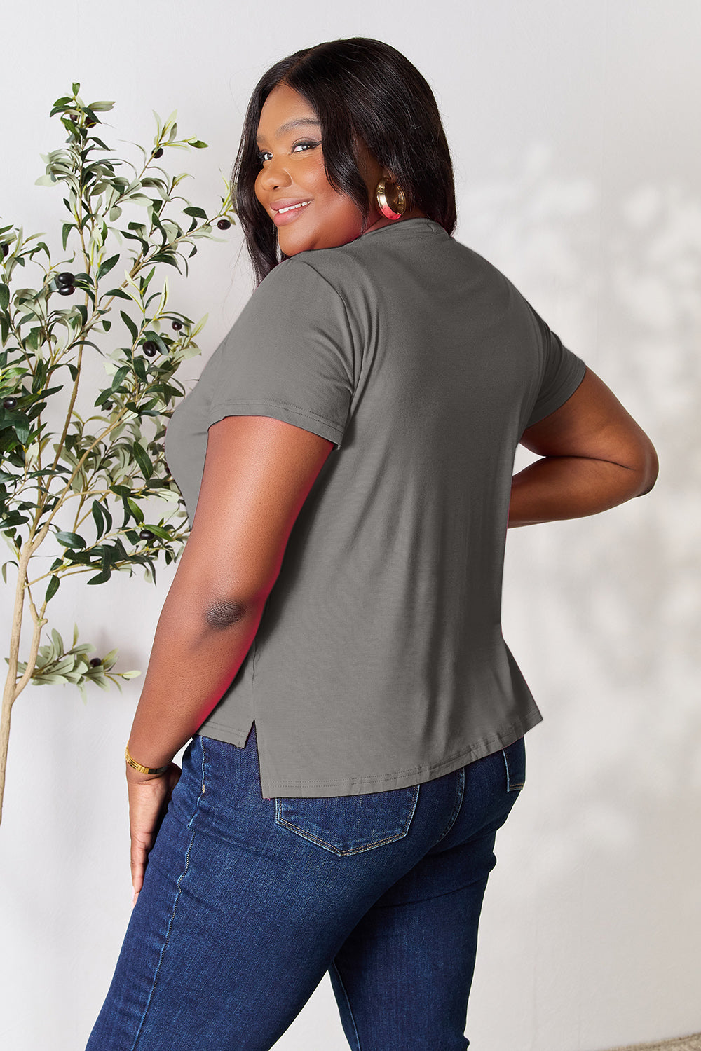 Round Neck Short Sleeve TShirt