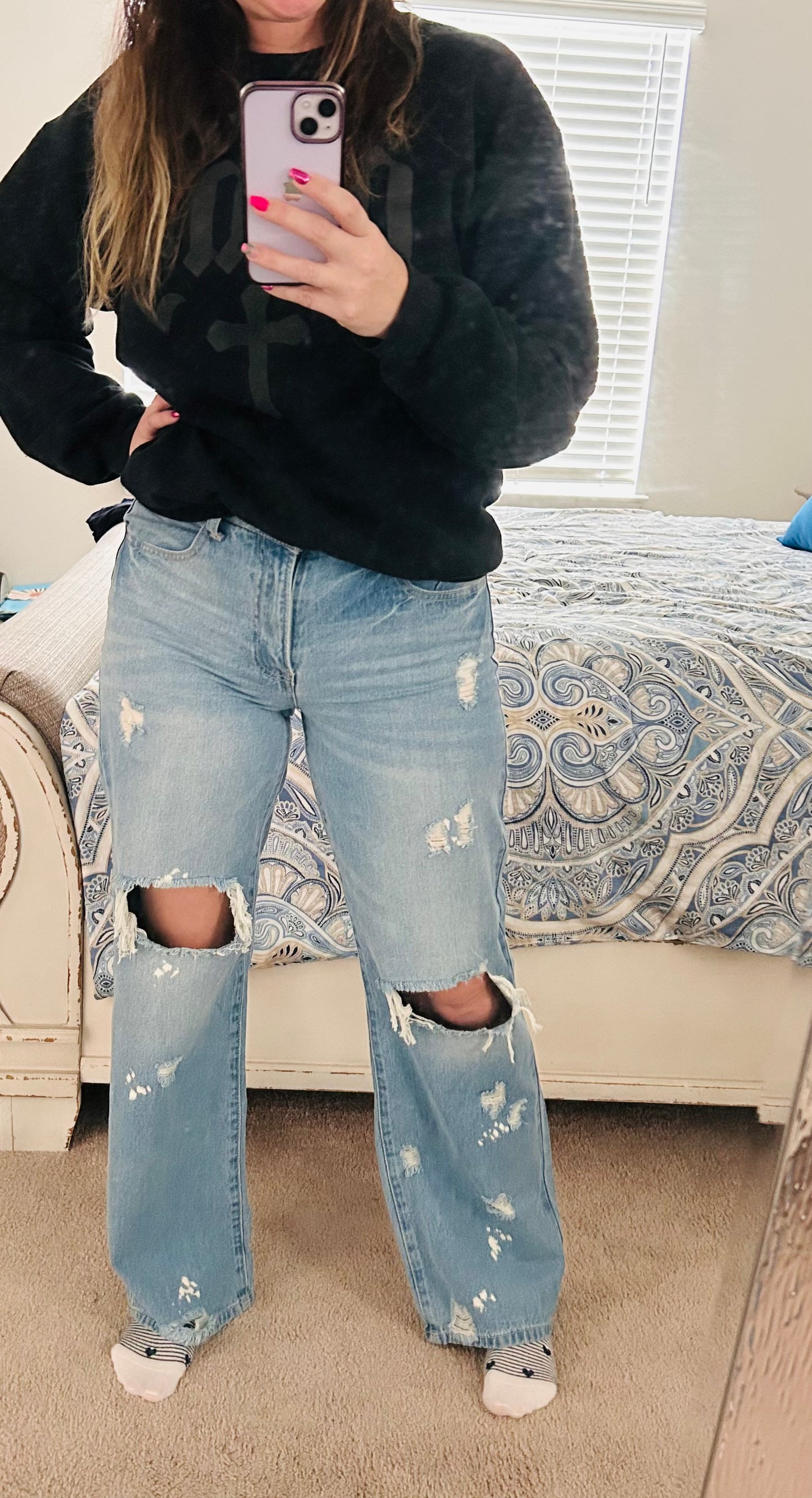 Distressed Straight Leg Jeans