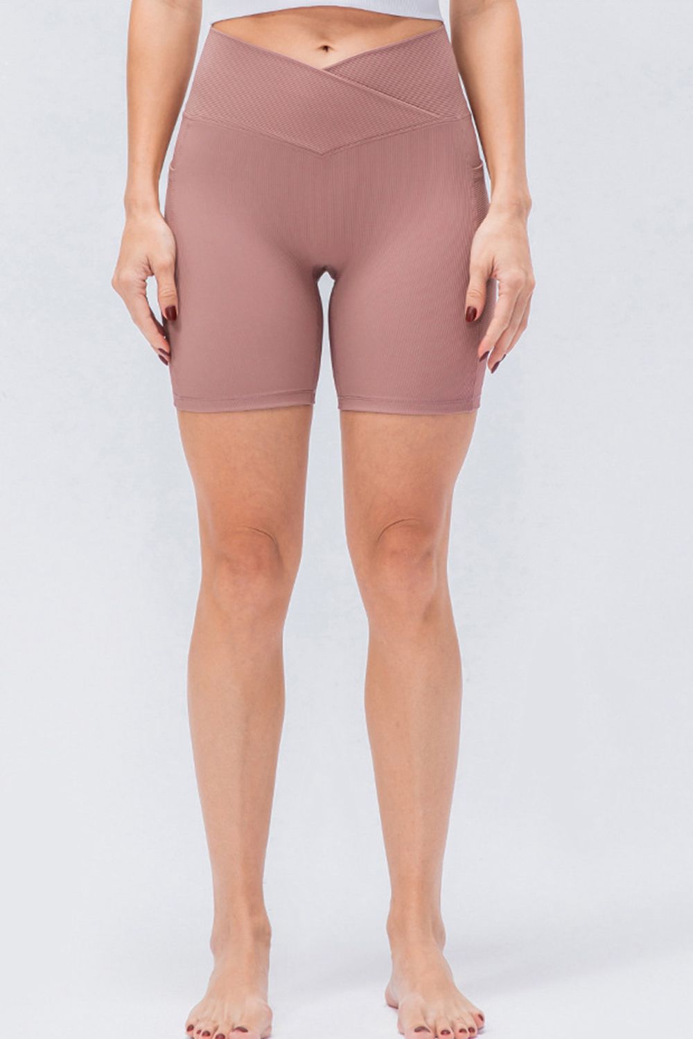 *APP EXCLUSIVE* Slim Fit V-Waistband Sports Shorts