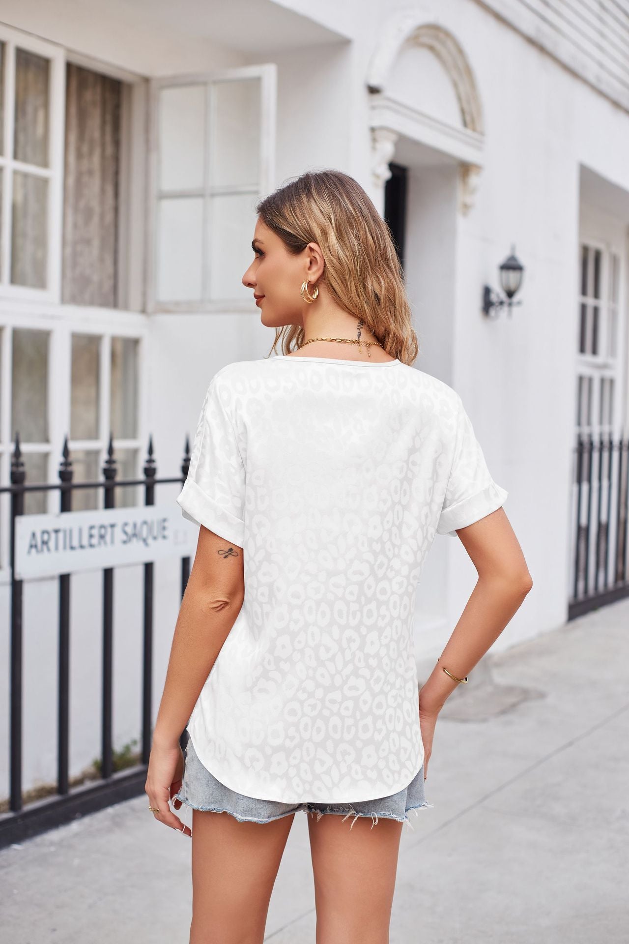 *APP EXCLUSIVE* Leopard Print Curved Hem Satin Top