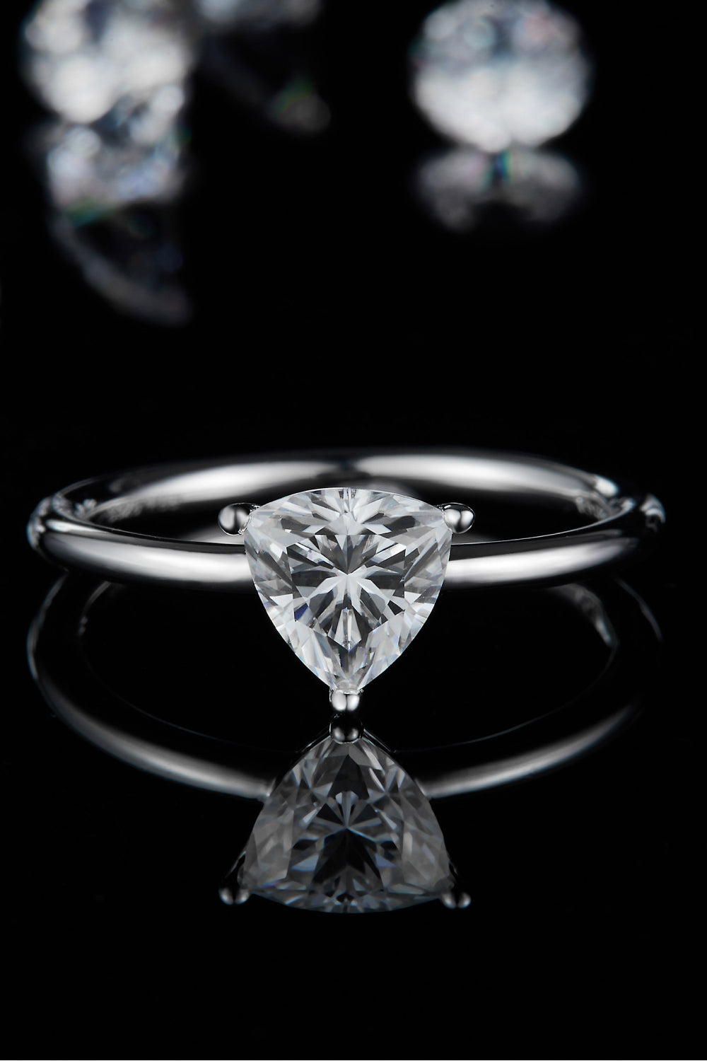 *APP EXCLUSIVE* 1 Carat Moissanite 925 Sterling Silver Solitaire Ring