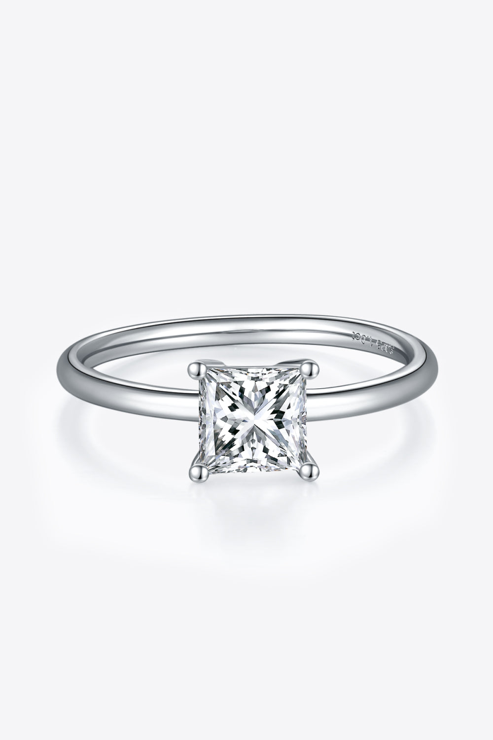 *APP EXCLUSIVE* 1 Carat Moissanite 925 Sterling Silver Solitaire Ring