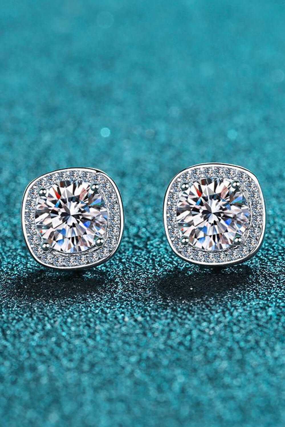 *APP EXCLUSIVE* Let Me Love You 1 Carat Moissanite Stud Earrings