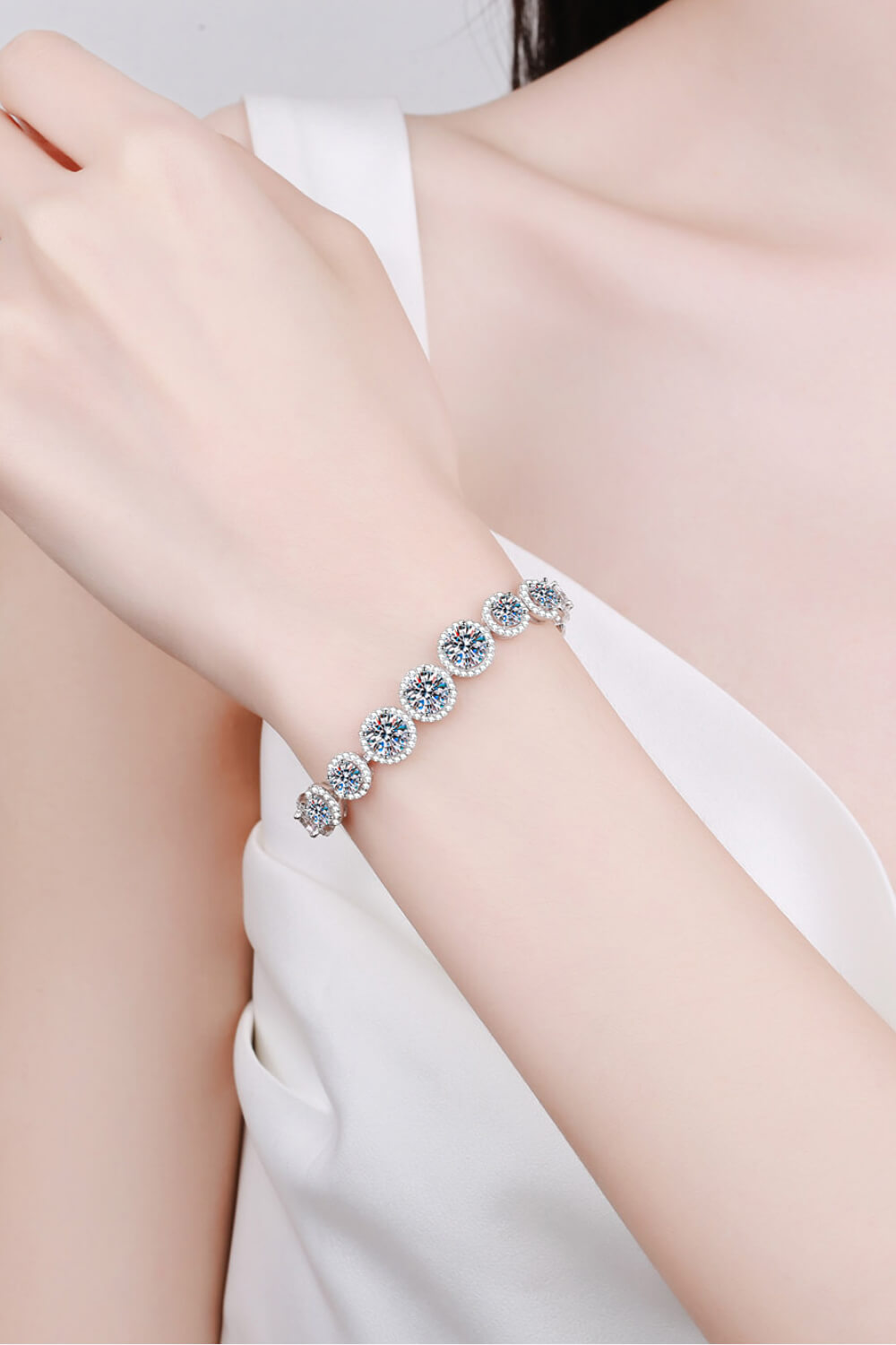 *APP EXCLUSIVE* 925 Sterling Silver 10.4 Carat Moissanite Bracelet