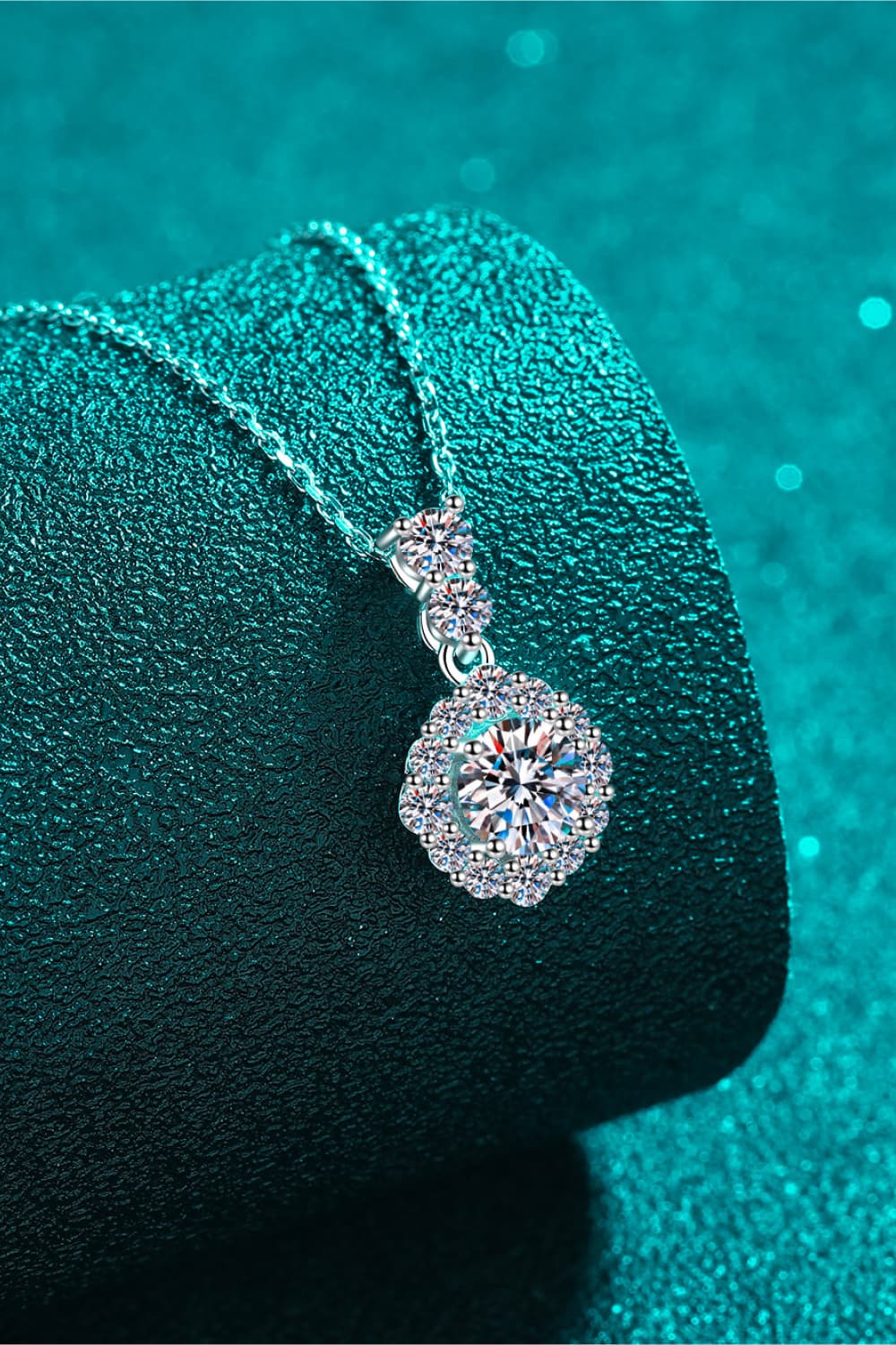 *APP EXCLUSIVE* 1 Carat Moissanite 925 Sterling Silver Necklace