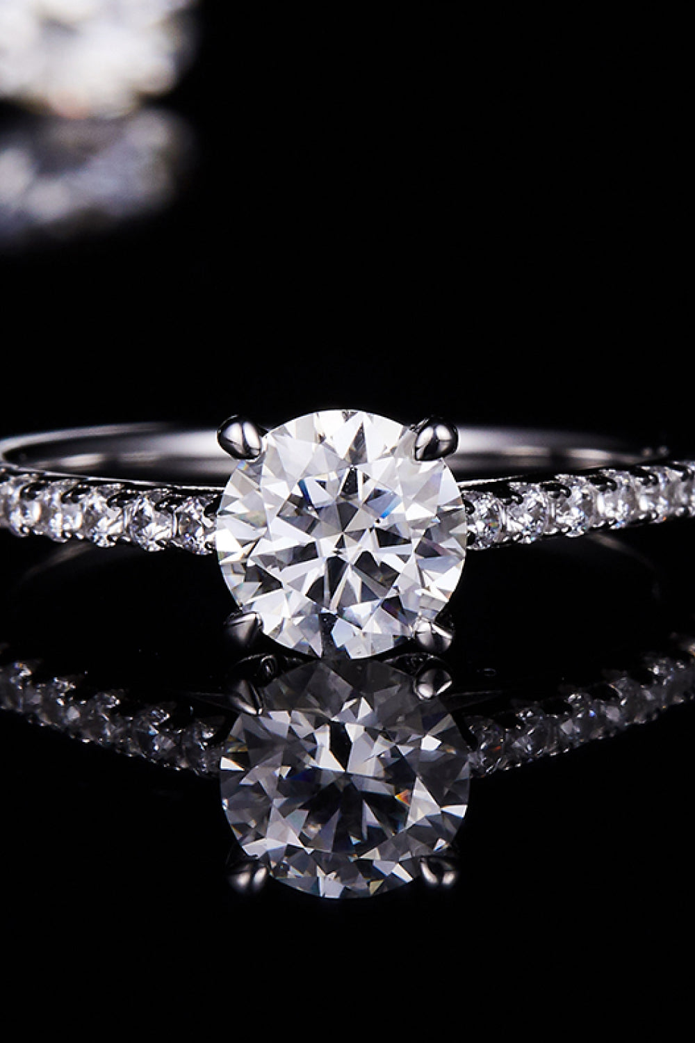 *APP EXCLUSIVE* 1 Carat Moissanite 925 Sterling Silver Side Stone Ring
