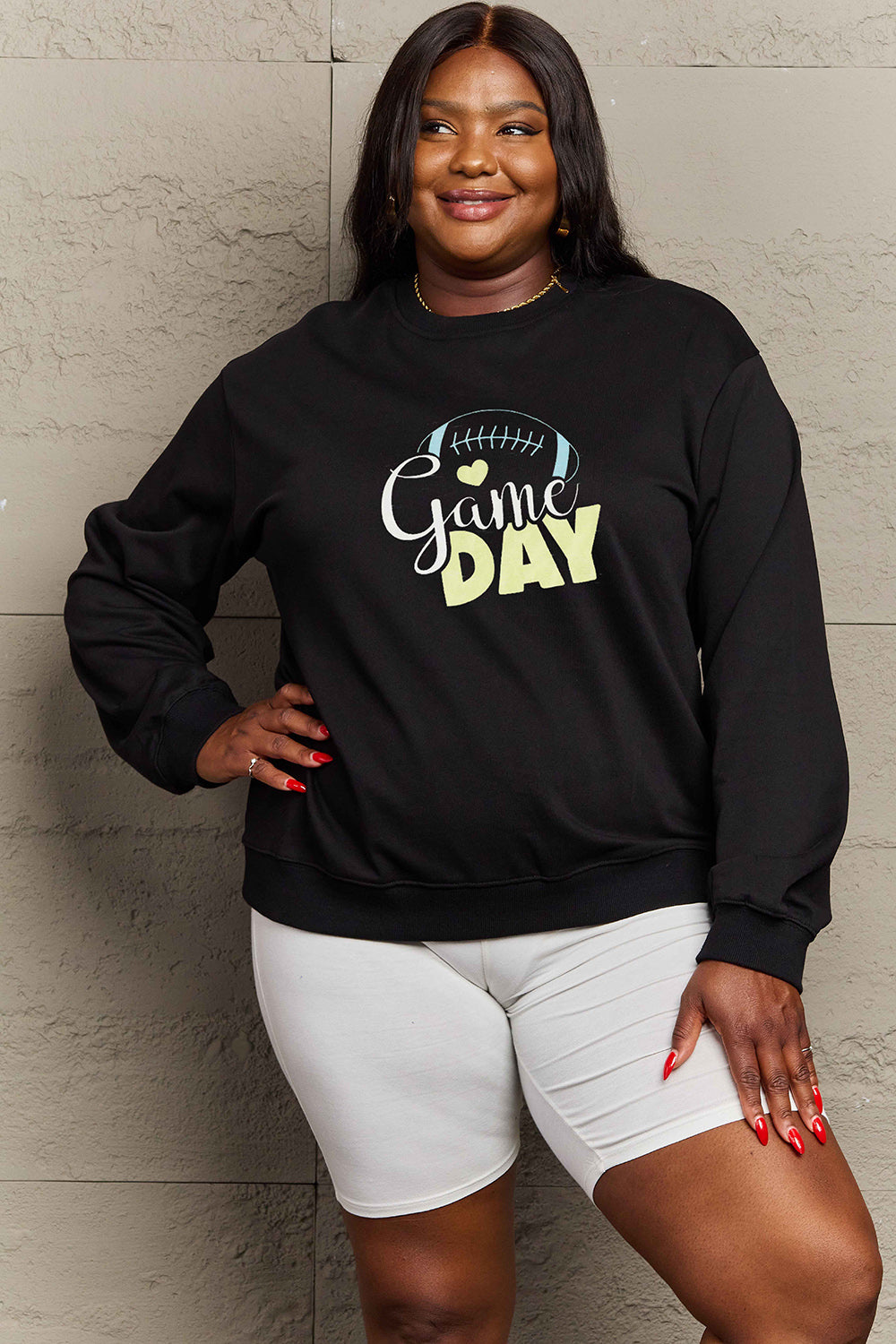 *APP EXCLUSIVE* Gameday Football Graphic Sweatshirt
