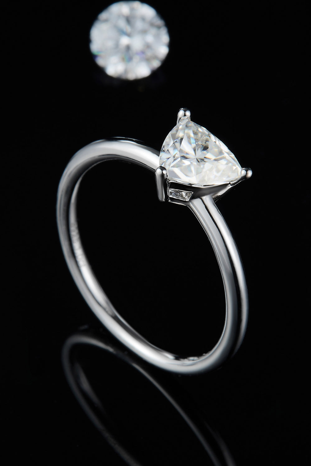 *APP EXCLUSIVE* 1 Carat Moissanite 925 Sterling Silver Solitaire Ring