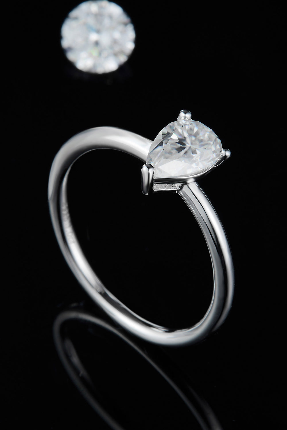 *APP EXCLUSIVE* 1 Carat Moissanite 925 Sterling Silver Solitaire Ring