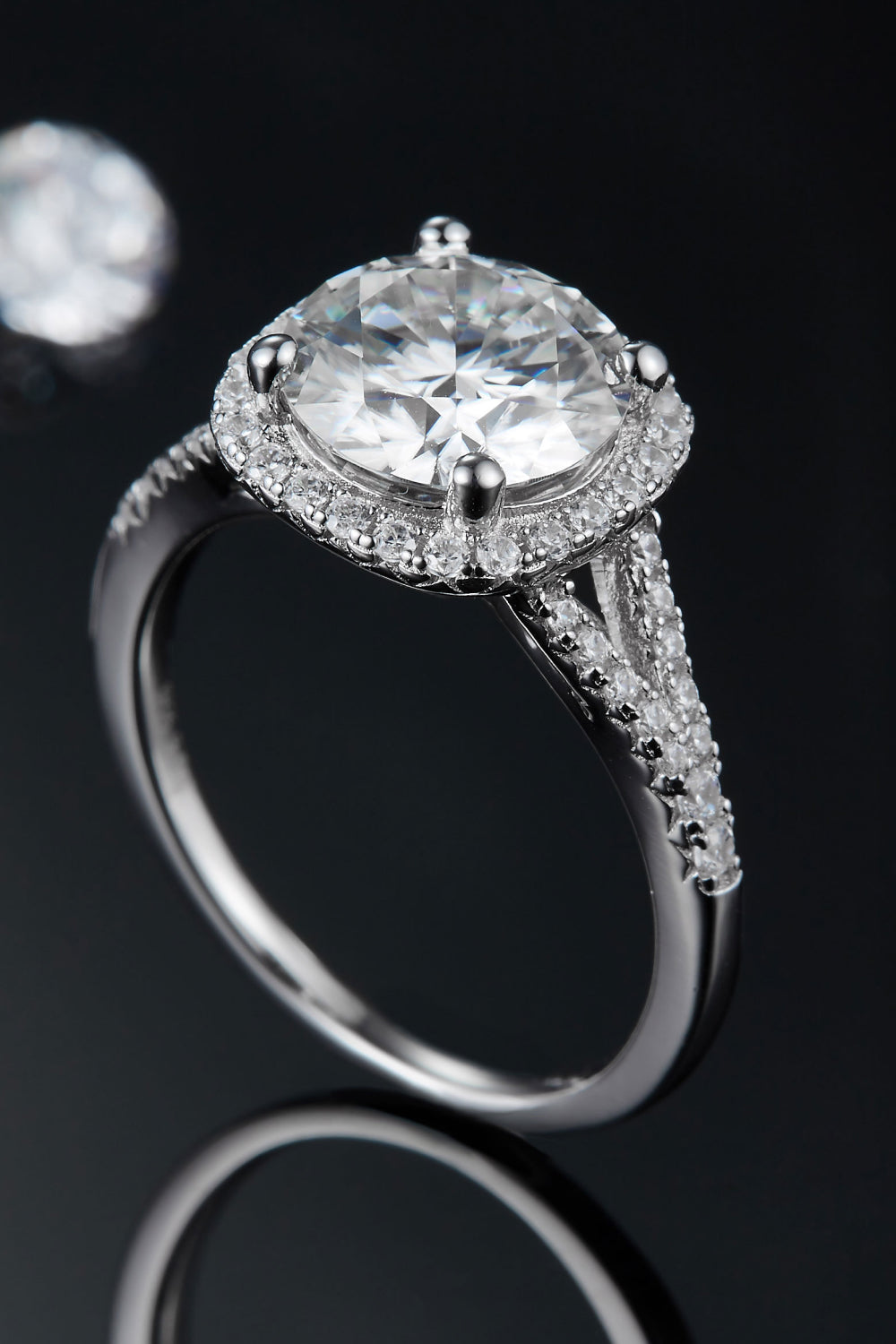 * APP EXCLUSIVE* 3.37 Carat Moissanite Halo Ring