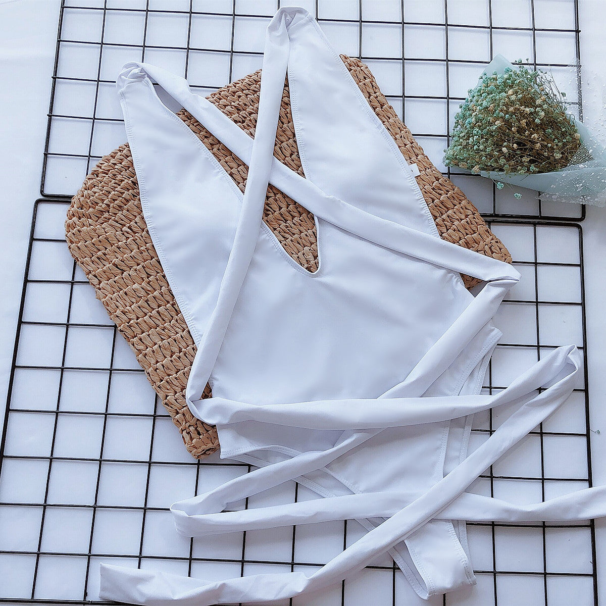 *APP EXCLUSIVE* Halter Neck Deep V One-Piece Swimsuit