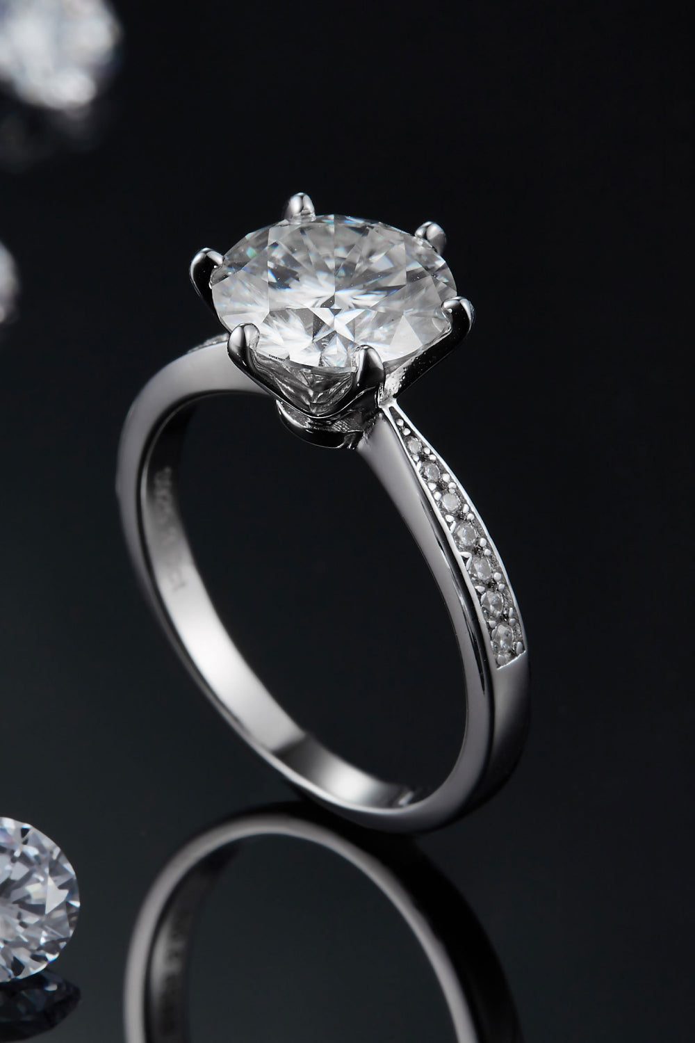 * APP EXCLUSIVE* 3.14 Carat Moissanite Side Stone Ring