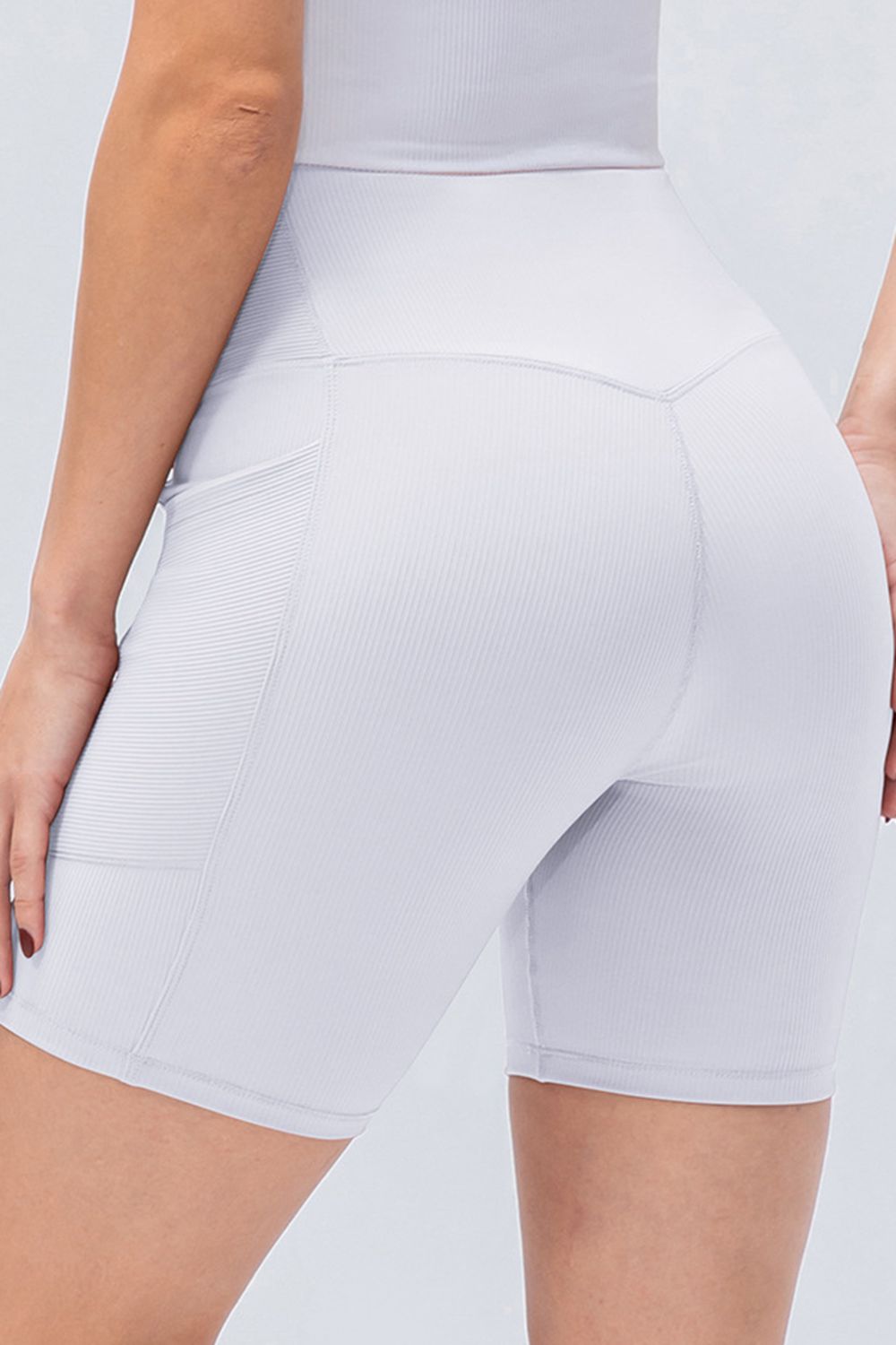 *APP EXCLUSIVE* Slim Fit V-Waistband Sports Shorts