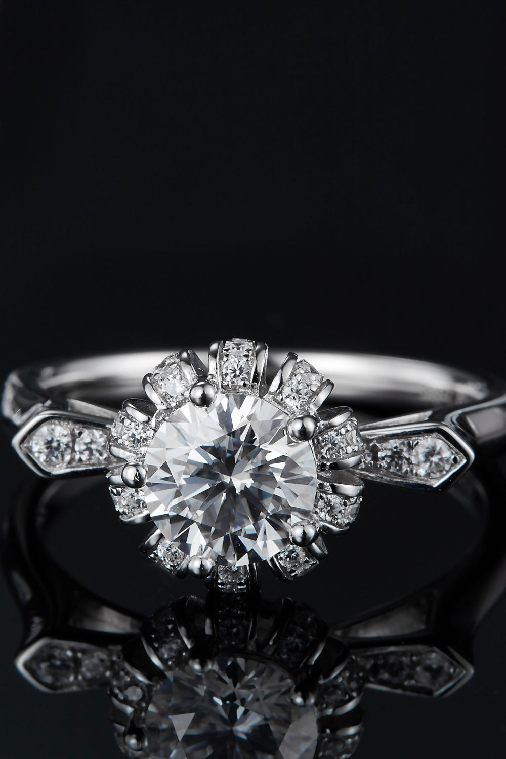 *APP EXCLUSIVE* 1 Carat Moissanite 925 Sterling Silver Ring