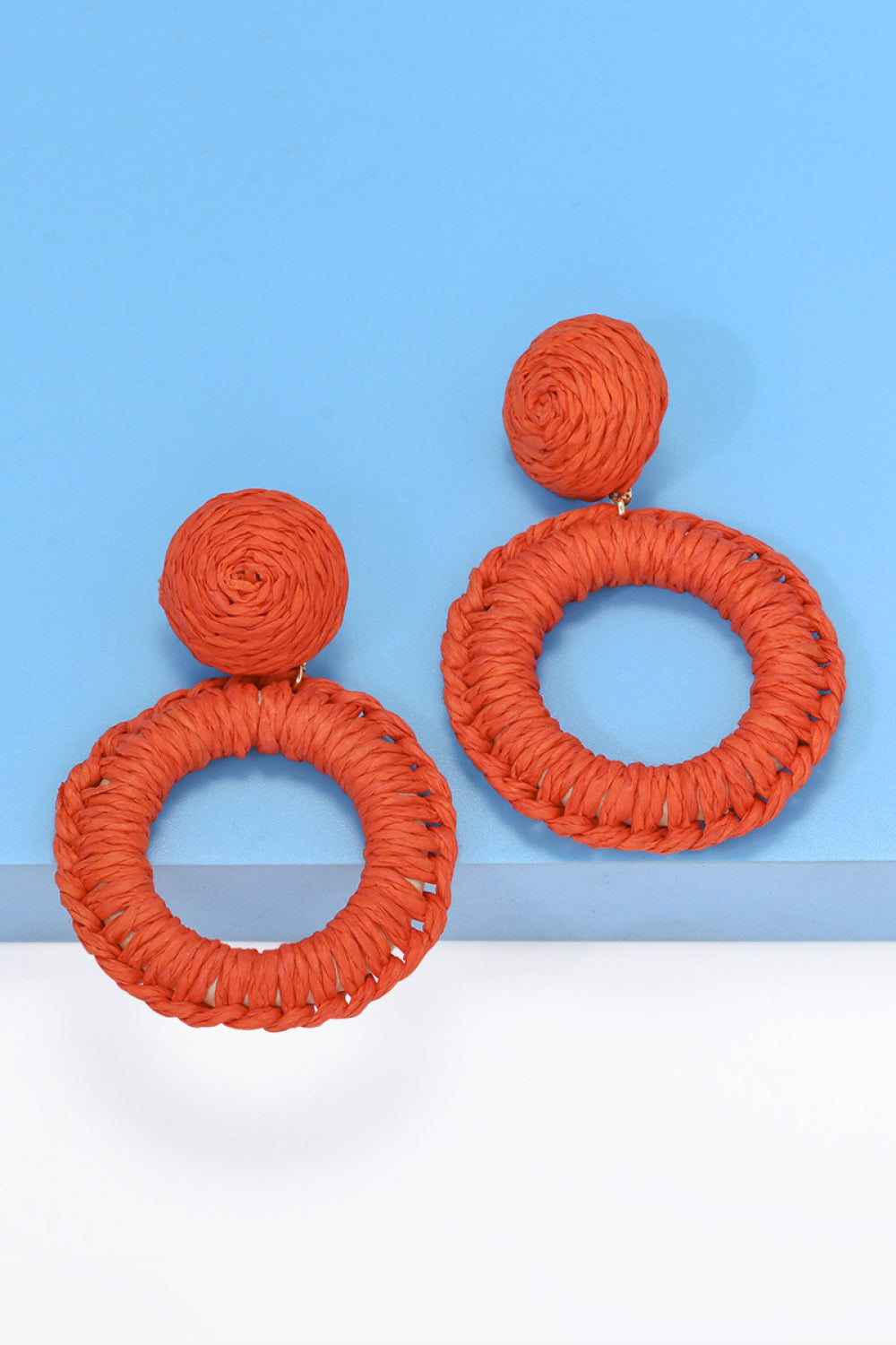 *APP EXCLUSIVE* Round Shape Raffia Grass Dangle Earrings