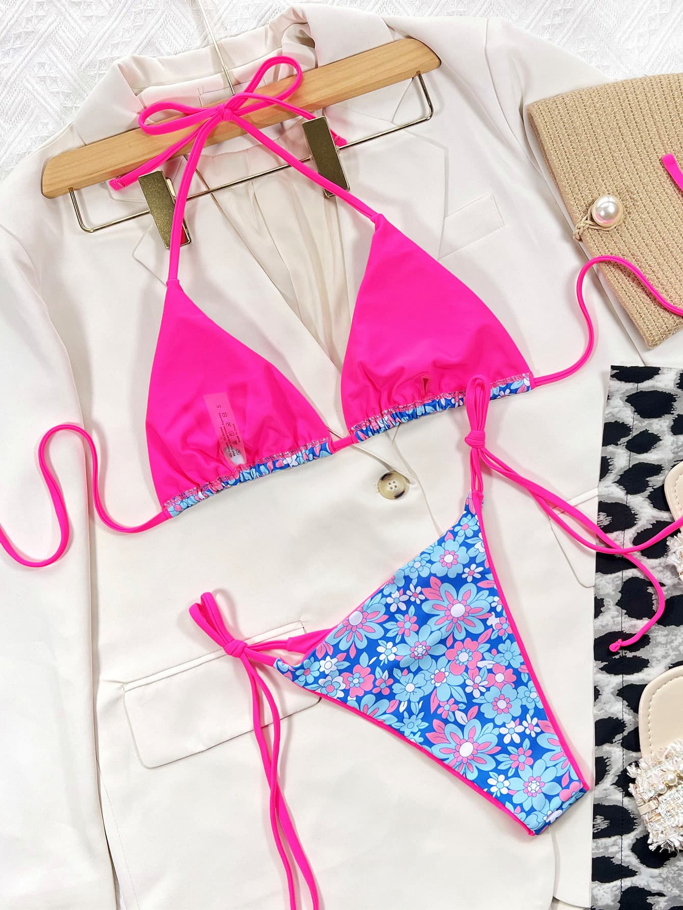 *APP EXCLUSIVE* Floral Triangle Top Bikini