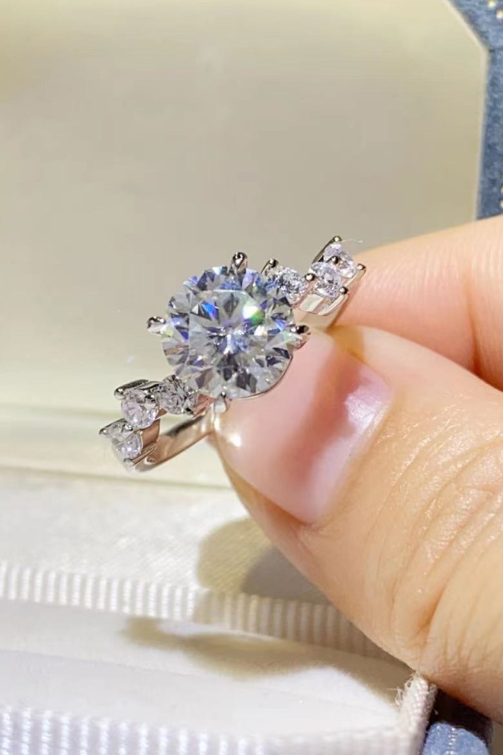 *APP EXCLUSIVE* 2 Carat Moissanite 925 Sterling Silver Ring