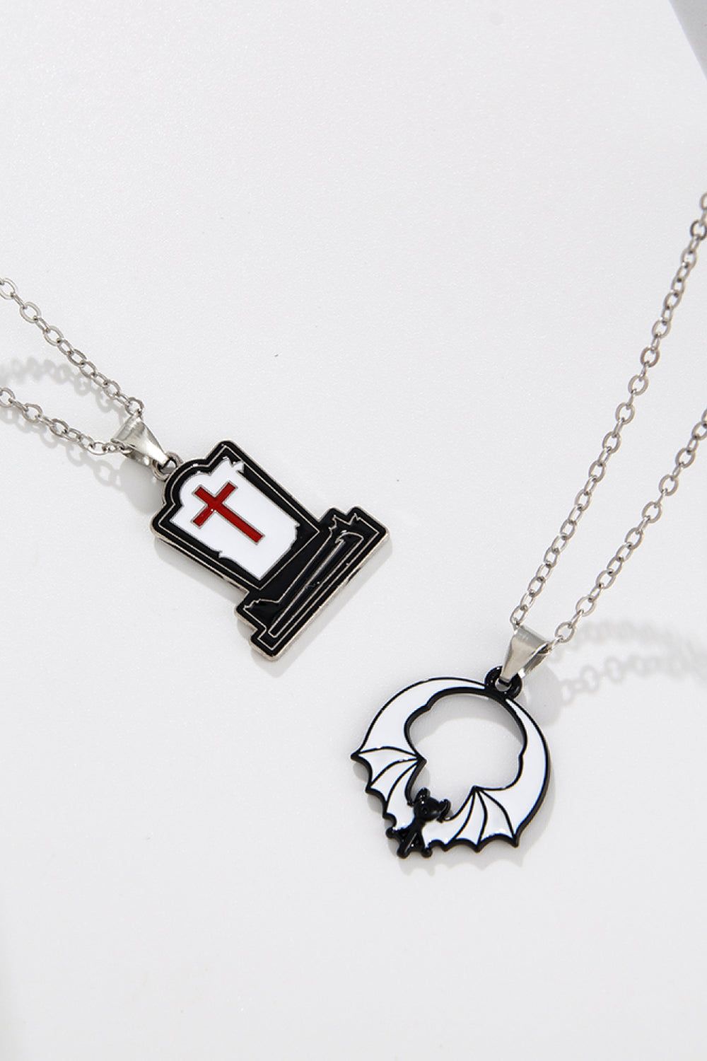 *APP EXCLUSIVE* Two-Piece Halloween Necklace Set