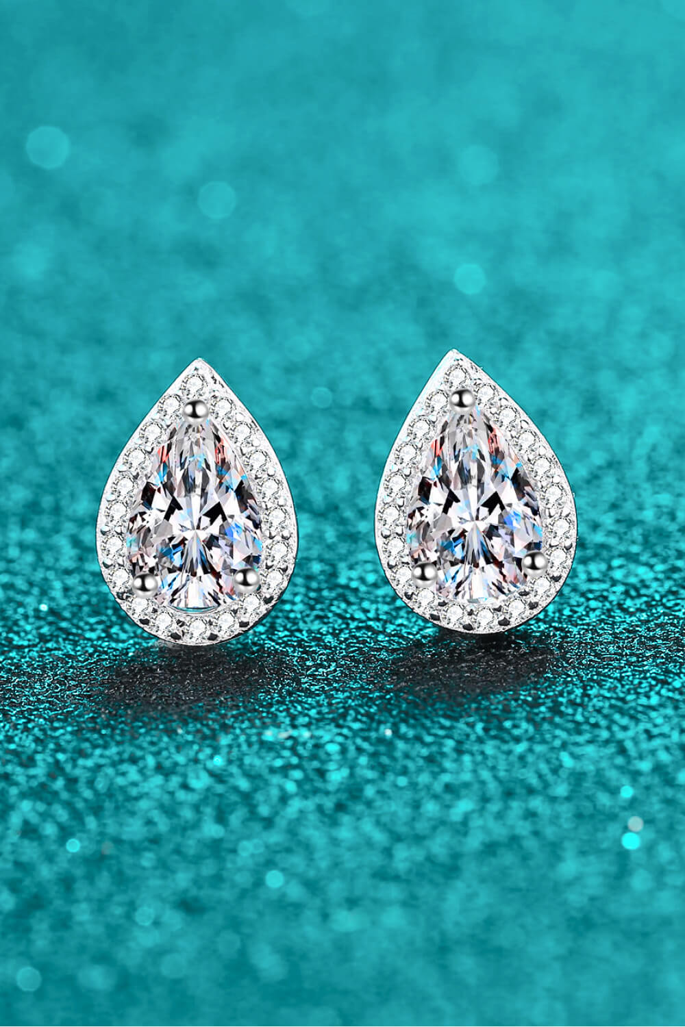 *APP EXCLUSIVE* Moissanite Teardrop Stud Earrings