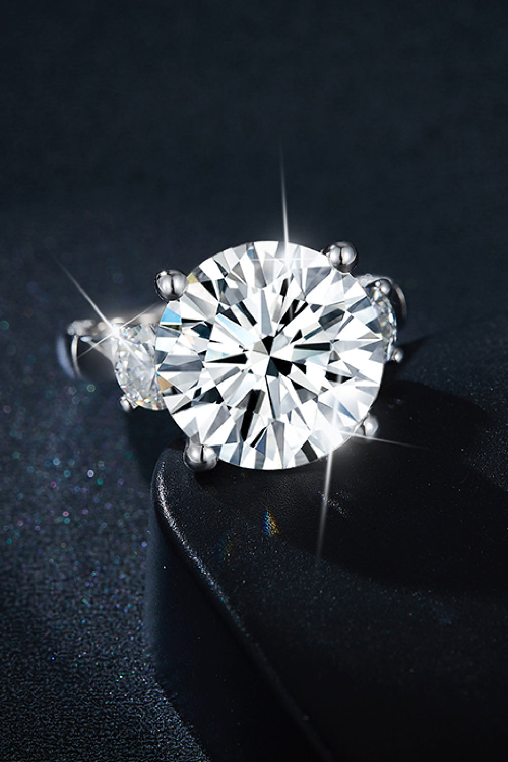 *APP EXCLUSIVE* 8.6 Carat Moissanite Platinum-Plated Ring