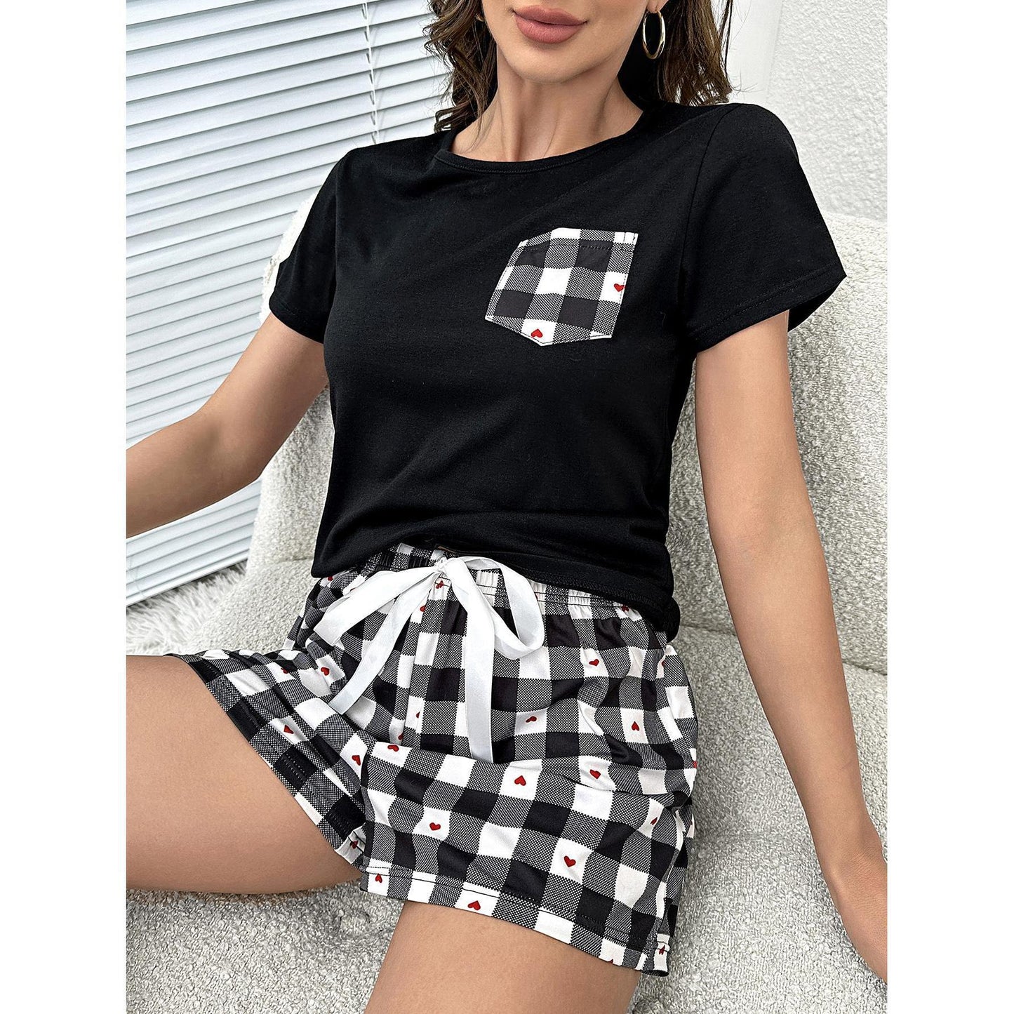 *APP EXCLUSIVE* Plaid Heart Top and Shorts Lounge Set