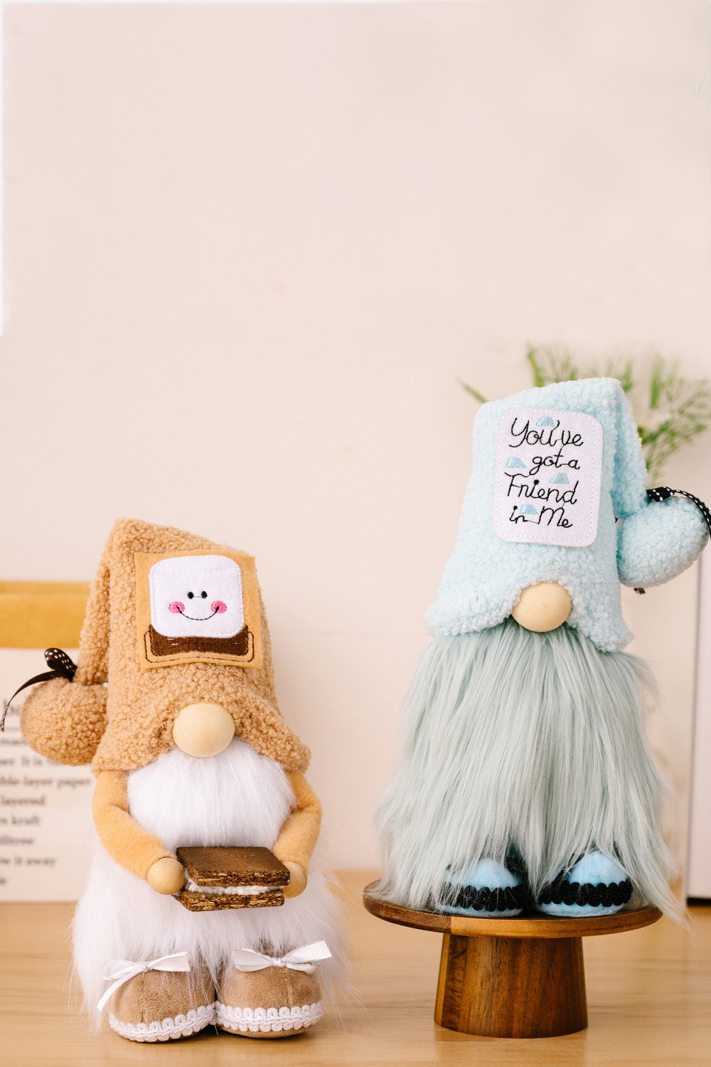 *APP EXCLUSIVE* Mother's Day Pom-Pom Trim Faceless Gnome