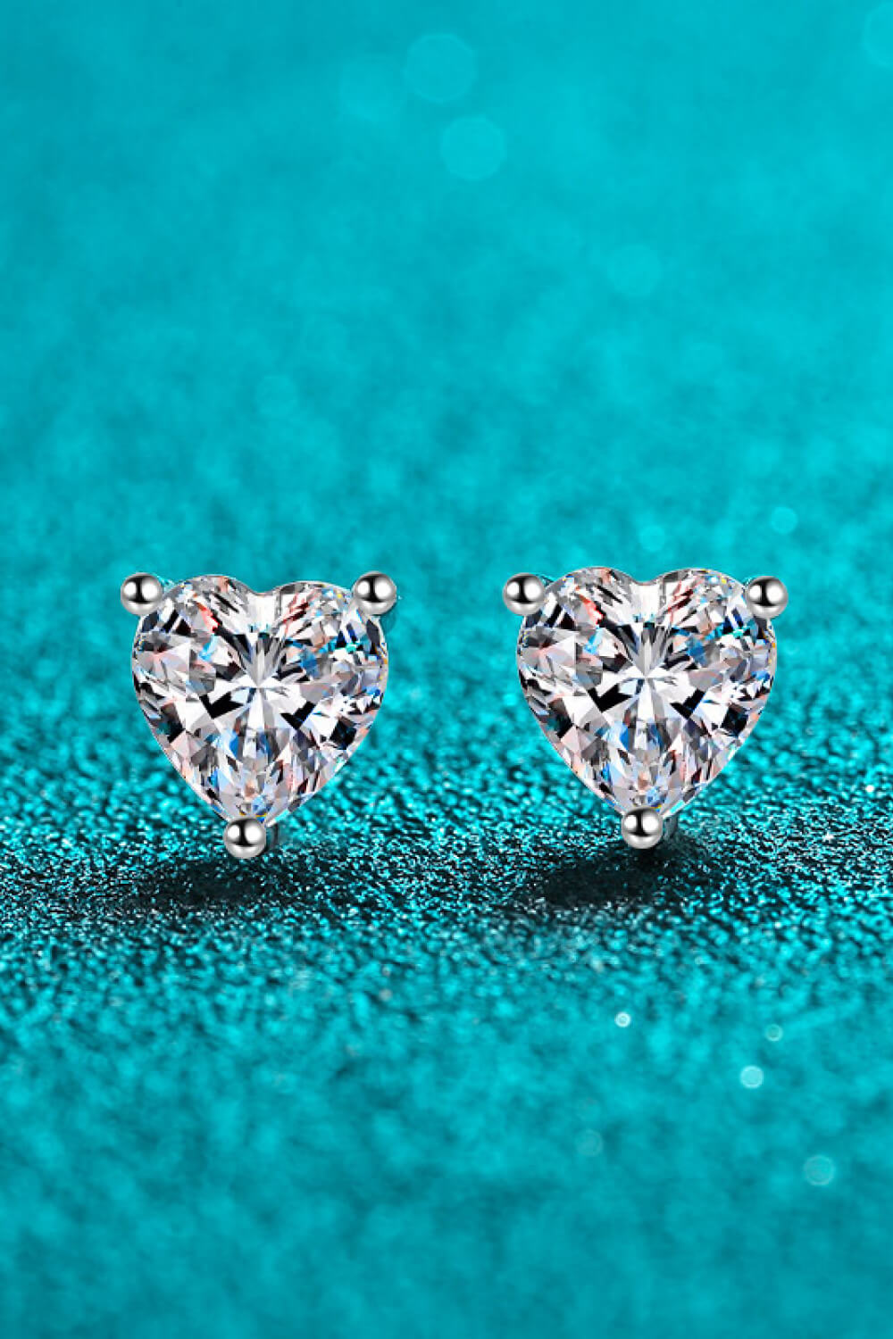 *APP EXCLUSIVE* 2 Carat Moissanite Heart-Shaped Stud Earrings