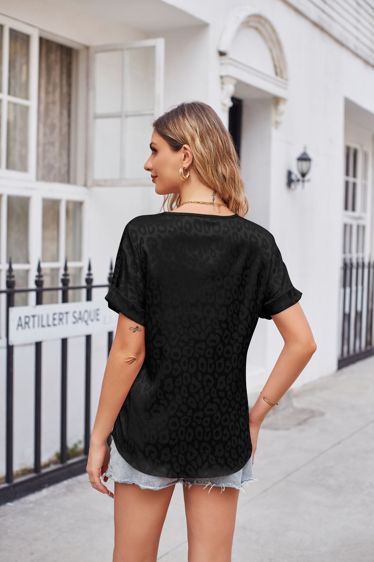 *APP EXCLUSIVE* Leopard Print Curved Hem Satin Top