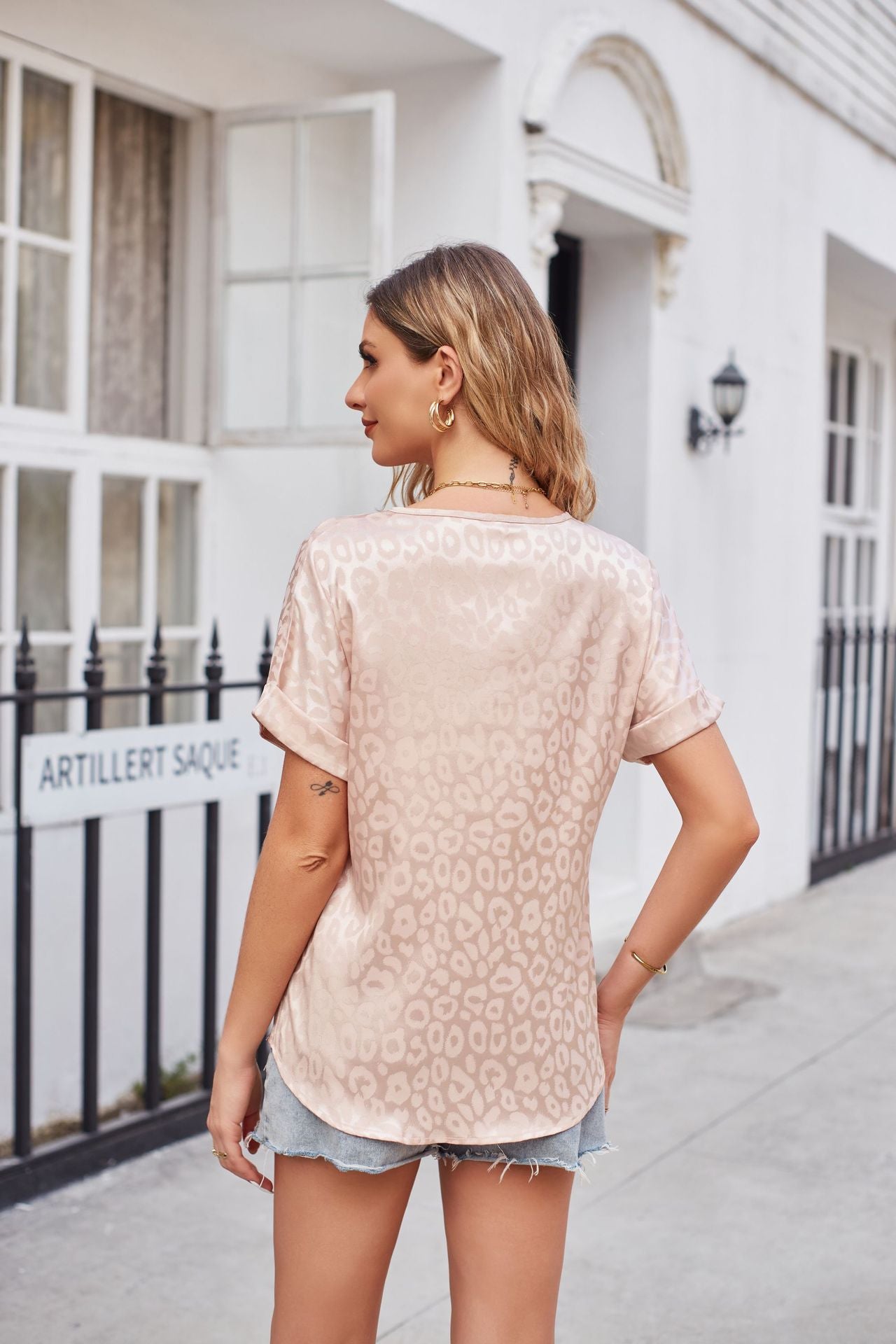 *APP EXCLUSIVE* Leopard Print Curved Hem Satin Top