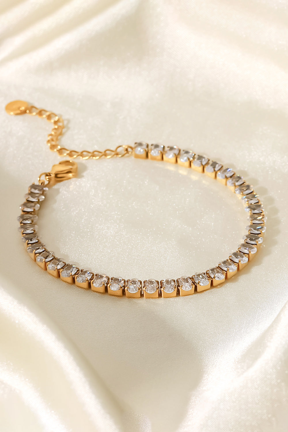 *App Exclusive* 18K Gold Plated Bracelet