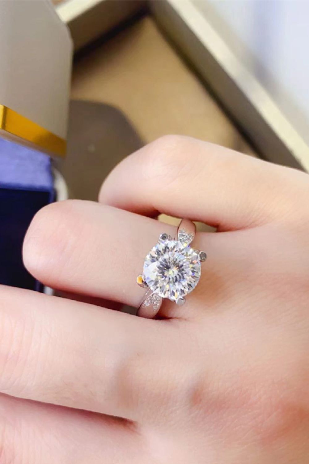 * APP EXCLUSIVE* 2 Carat Moissanite 925 Sterling Silver Ring