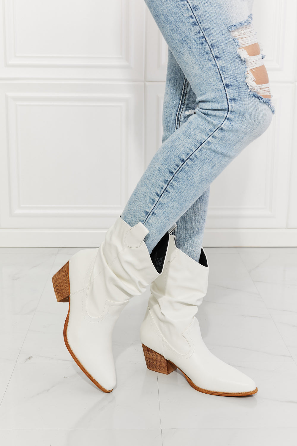 *APP EXCLUSIVE* Better in Texas Scrunch Cowboy Boots in White