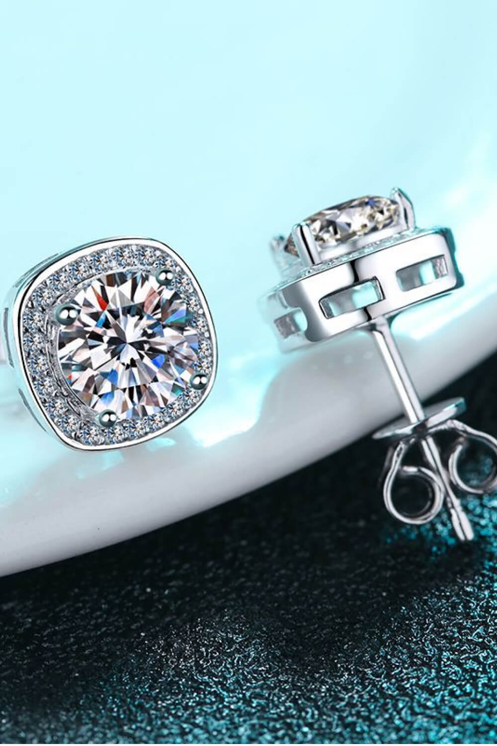 *APP EXCLUSIVE* Let Me Love You 1 Carat Moissanite Stud Earrings