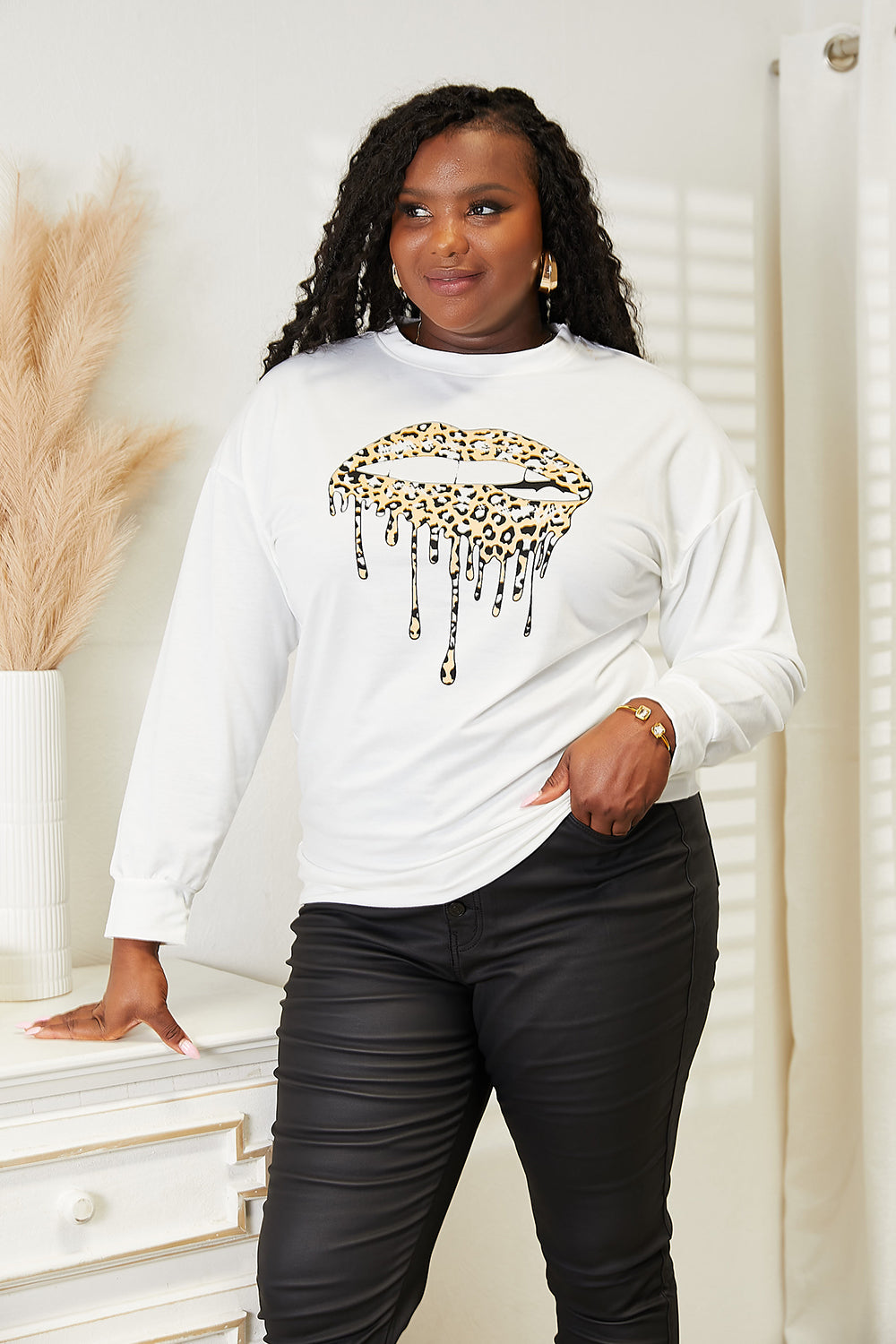 *APP EXCLUSIVE*Leopard Lips Sweatshirt
