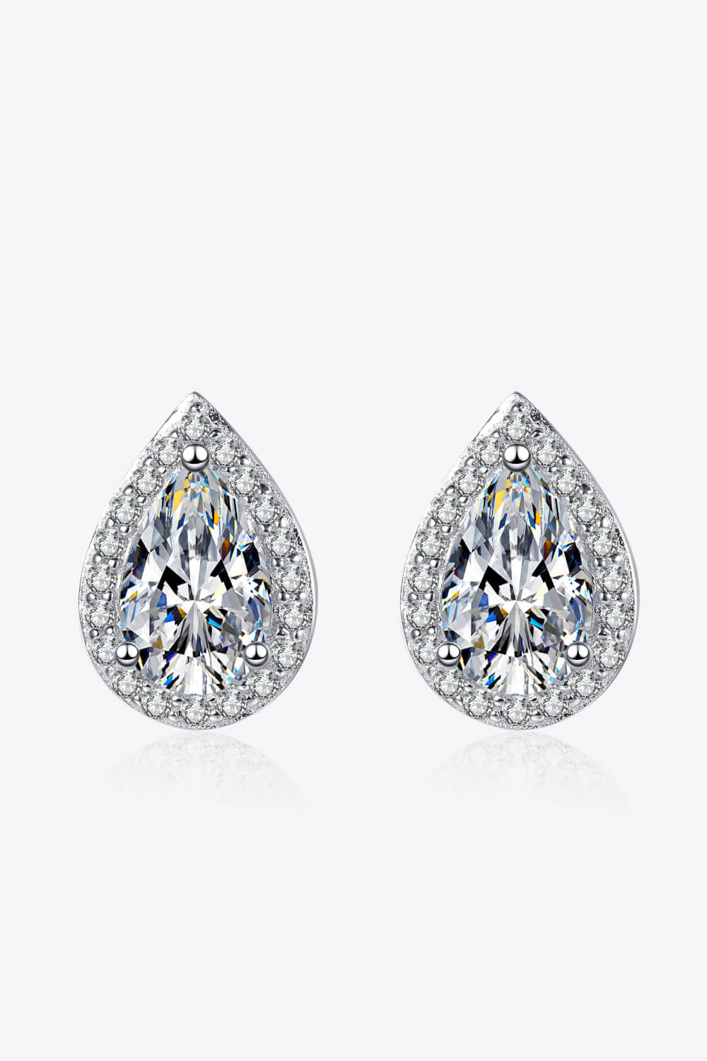 *APP EXCLUSIVE* Moissanite Teardrop Stud Earrings