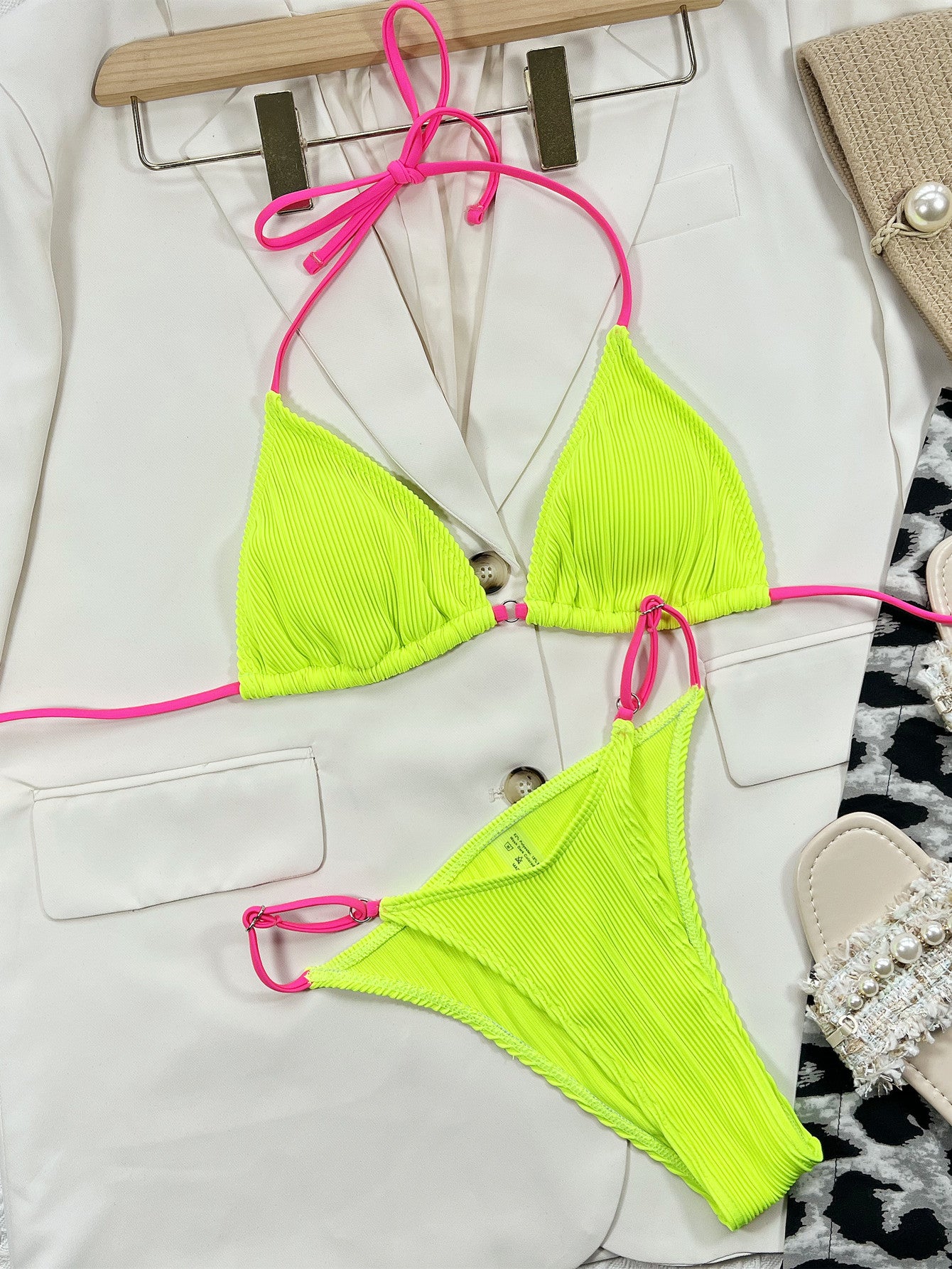 *APP EXCLUSIVE* Neon Triangle Bikini