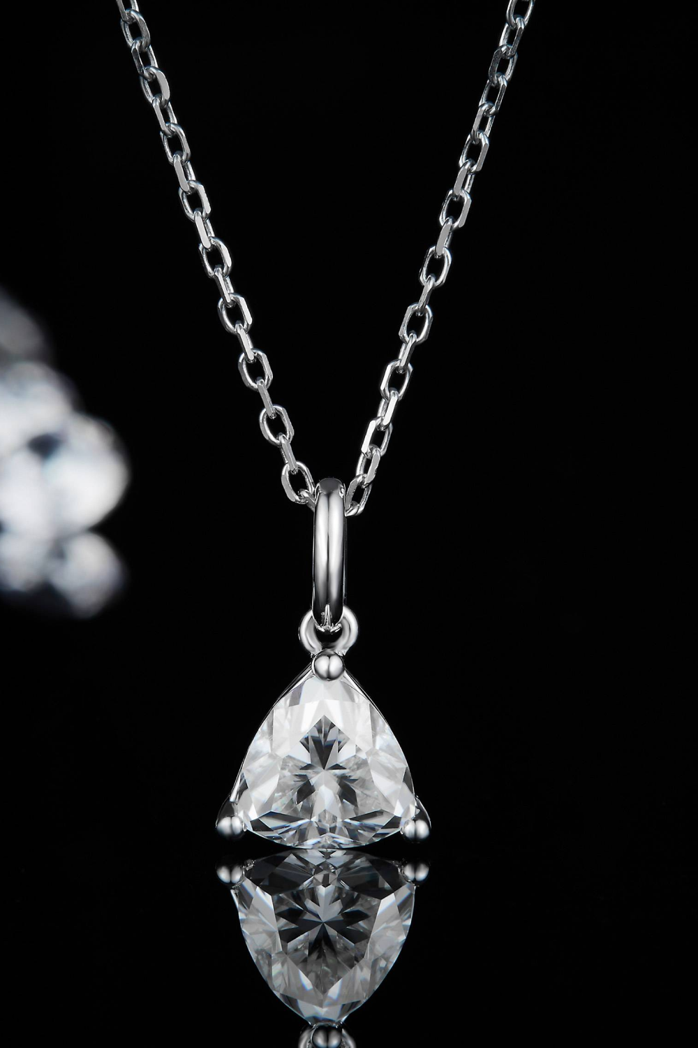 *APP EXCLUSIVE* 1 Carat Moissanite Pendant 925 Sterling Silver Necklace