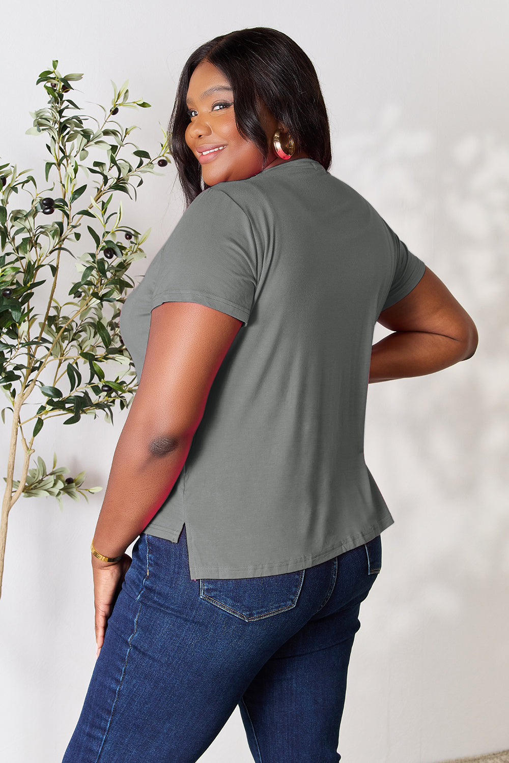 Round Neck Short Sleeve TShirt