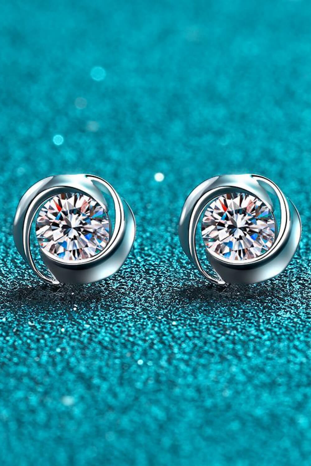 *APP EXCLUSIVE* Feeling Fun Moissanite Stud Earrings