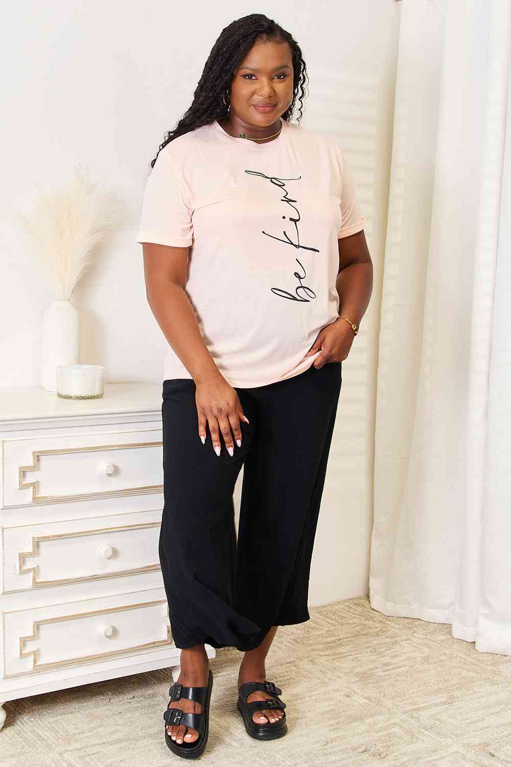 *APP EXCLUSIVE* BE KIND T-Shirt