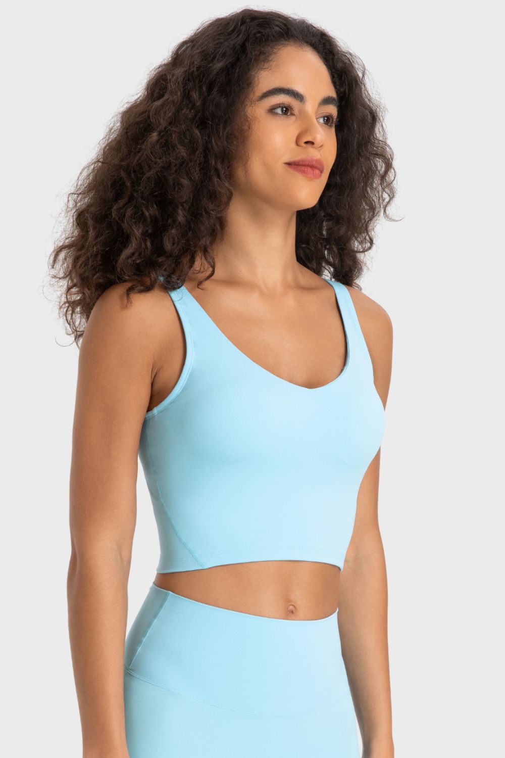 *APP EXCLUSIVE* Deep Vneck Crop Sports Bra
