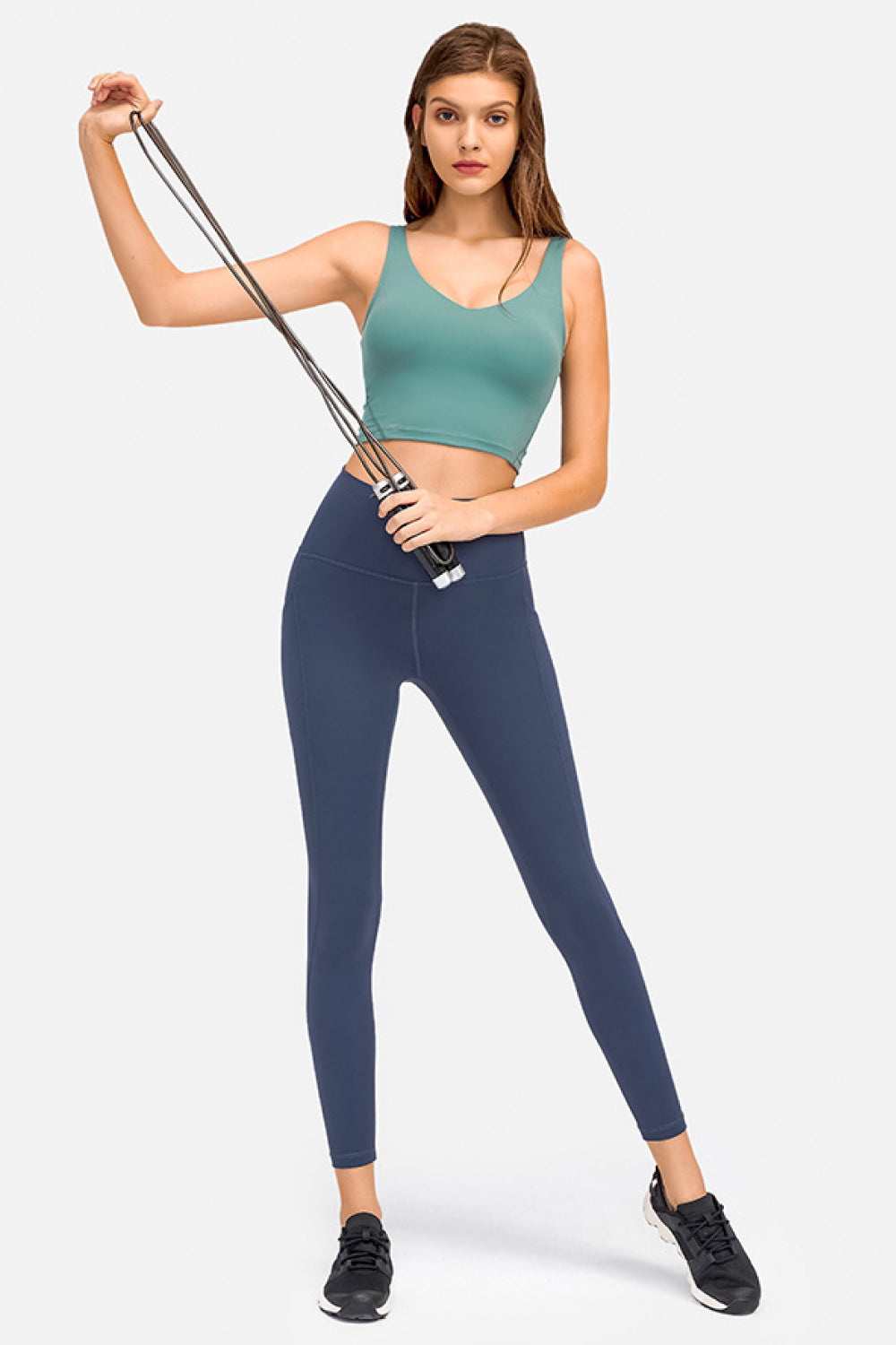 *APP EXCLUSIVE* Deep Vneck Crop Sports Bra