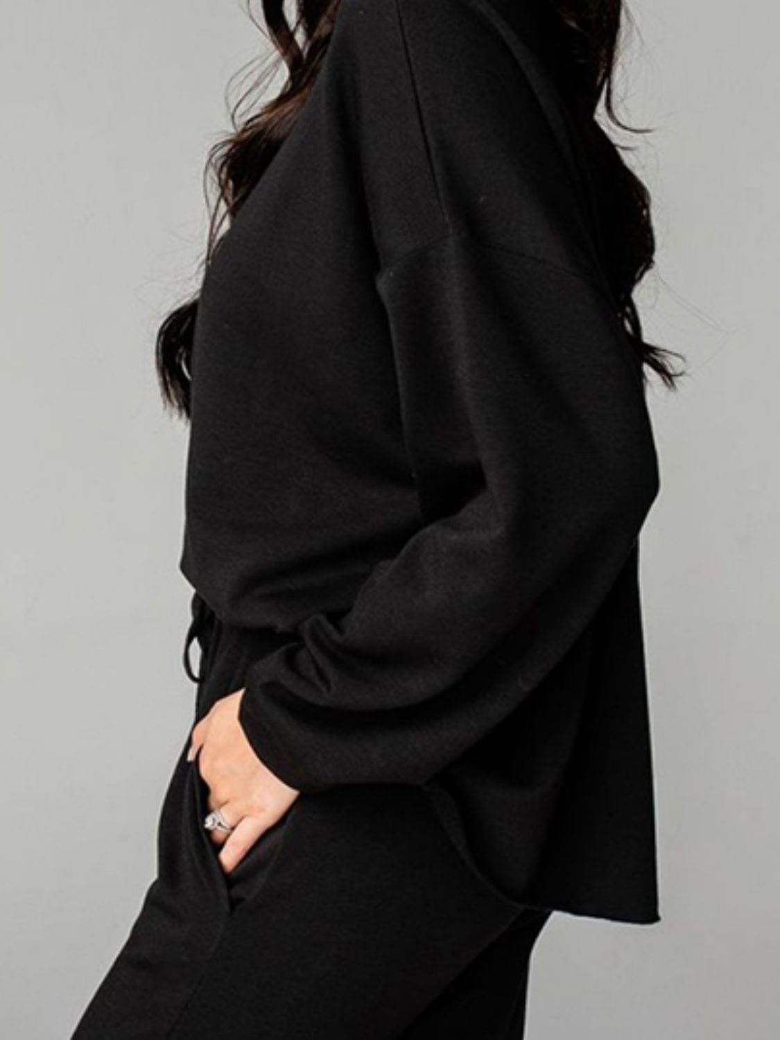 *APP EXCLUSIVE* Distressed Sweatshirt and Joggers Set