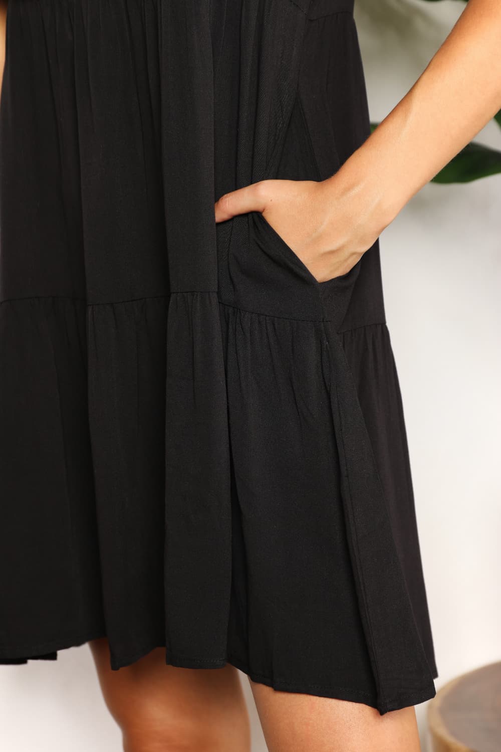 *APP EXCLUSIVE* Vneck Flounce Sleeve Tiered Dress