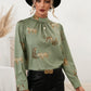 *APP EXCLUSIVE* Leopard Graphic Mock Neck Puff Sleeve Blouse