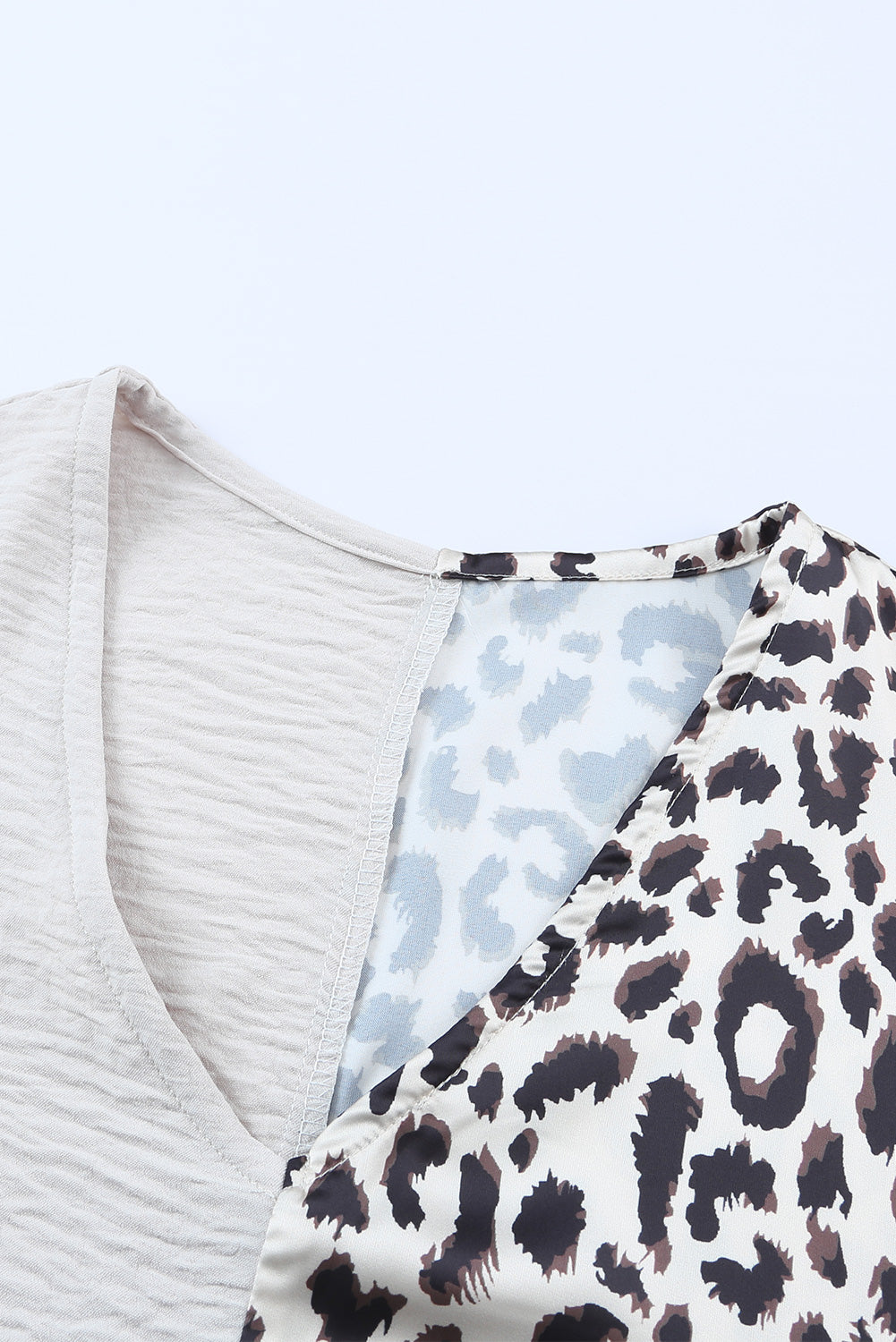 * APP EXCLUSIVE* Leopard Color Block Vneck Blouse