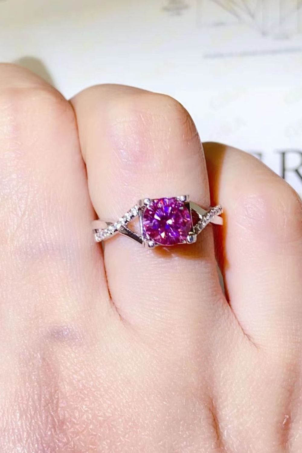 *APP EXCLUSIVE* 1 Carat Moissanite Crisscross 925 Sterling Silver Ring