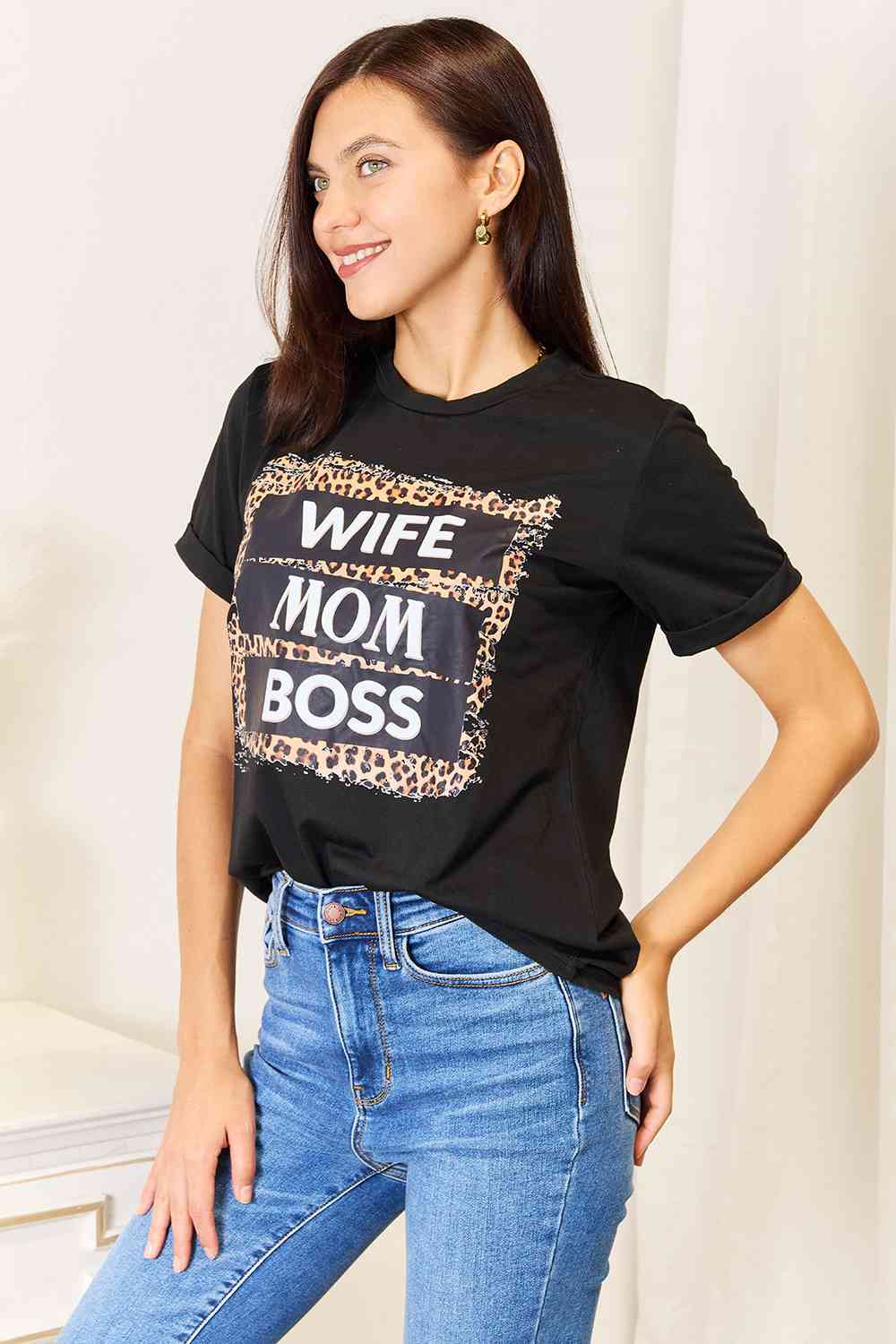 *APP EXCLUSIVE* WIFE MOM BOSS Leopard Graphic T-Shirt
