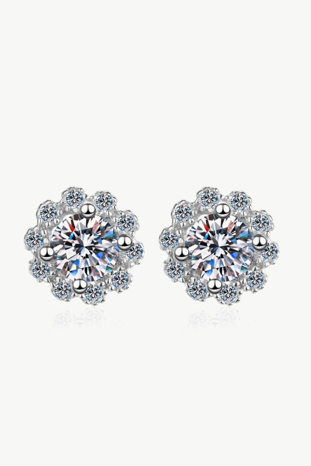 *APP EXCLUSIVE* Moissanite Floral-Shaped Stud Earrings